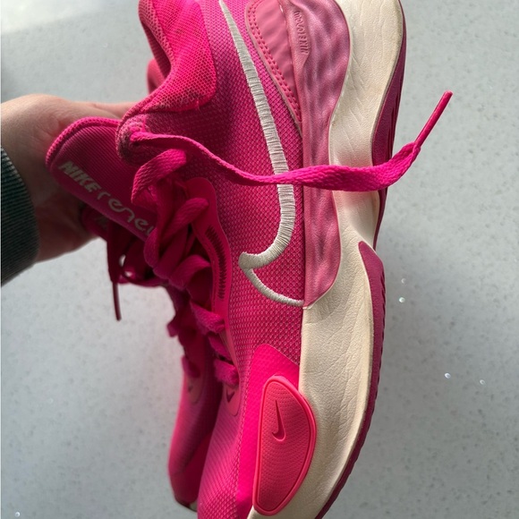 Nike “Renew” Pink Athletic Shoes - ladies size 6.5 - Picture 3 of 5